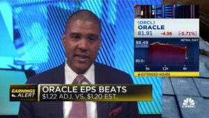 Oracle beats on EPS, misses on revenue